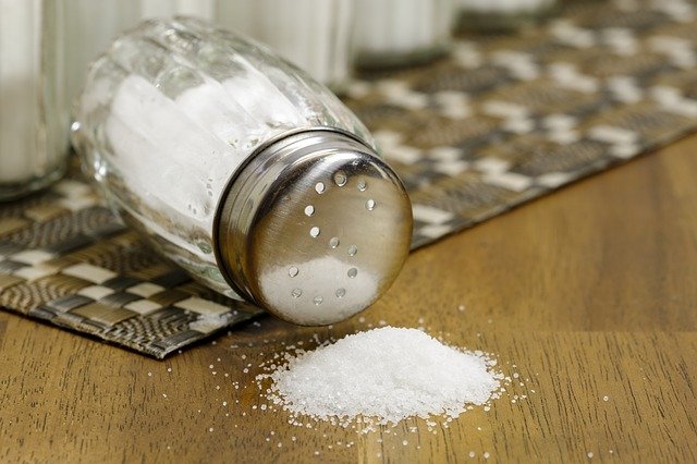 Salt spilling from a salt shaker